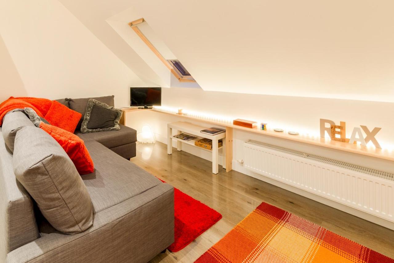 Allt Mor Rentals - Chalet With Hot Tub, And Studio Apartment No Hot Tub Roybridge Exterior photo
